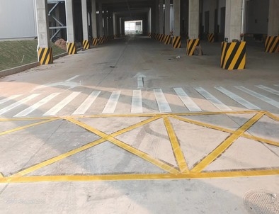 安顺安顺厂区道路标线施工